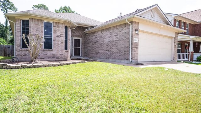 11922 Champions Walk Ln Lane, Houston, TX 77066