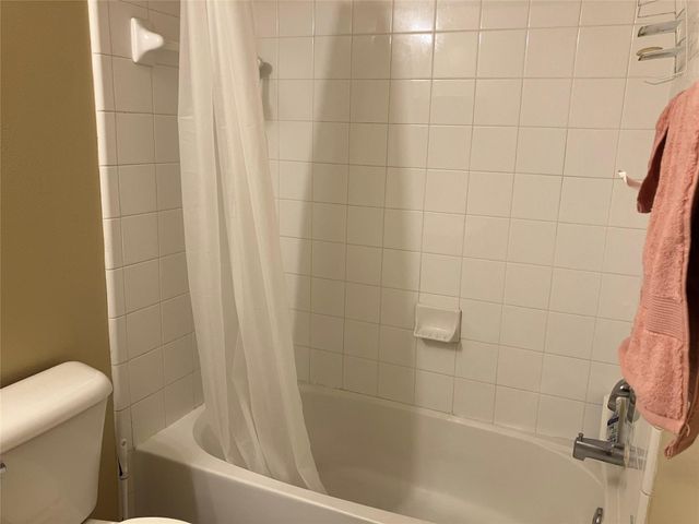 14310 Larkhall Lane, Houston, TX 77014