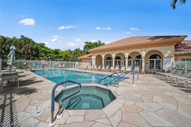 15393 Bellamar CIR 512, Fort Myers, FL 33908