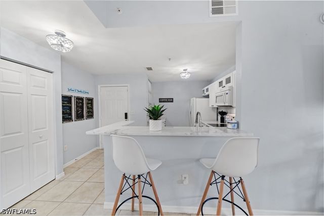 15393 Bellamar CIR 512, Fort Myers, FL 33908