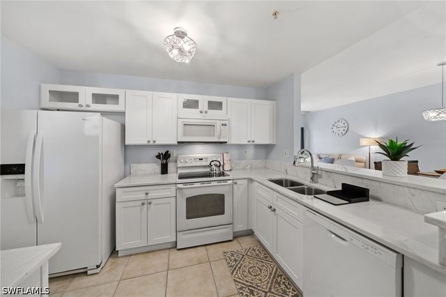 15393 Bellamar CIR 512, Fort Myers, FL 33908