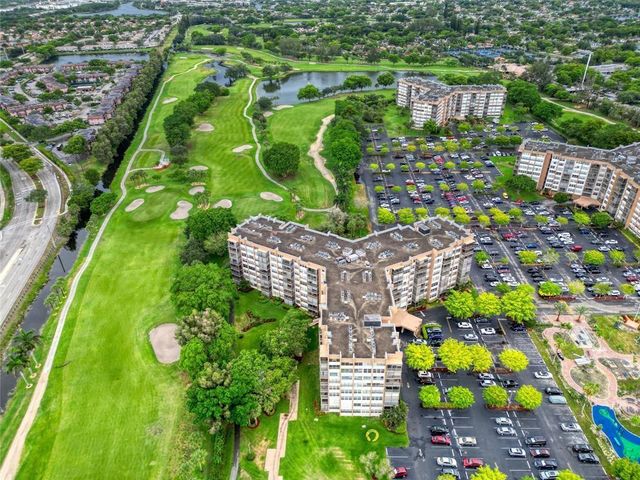 1100 Saint Charles Place 521, Pembroke Pines, FL 33026