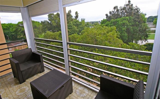 1100 Saint Charles Place 521, Pembroke Pines, FL 33026