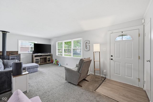 460 Southgate Drive, Greenwood, IN 46143