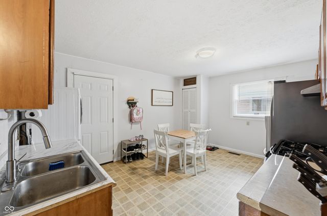 460 Southgate Drive, Greenwood, IN 46143