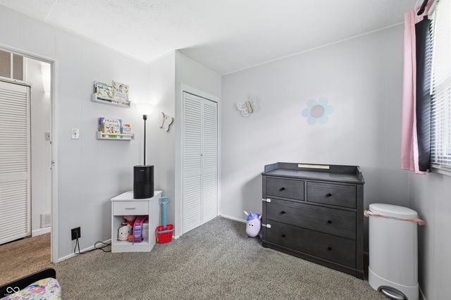 460 Southgate Drive, Greenwood, IN 46143