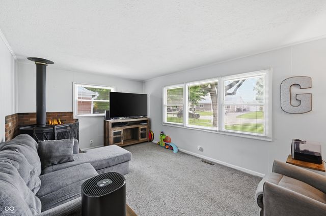 460 Southgate Drive, Greenwood, IN 46143