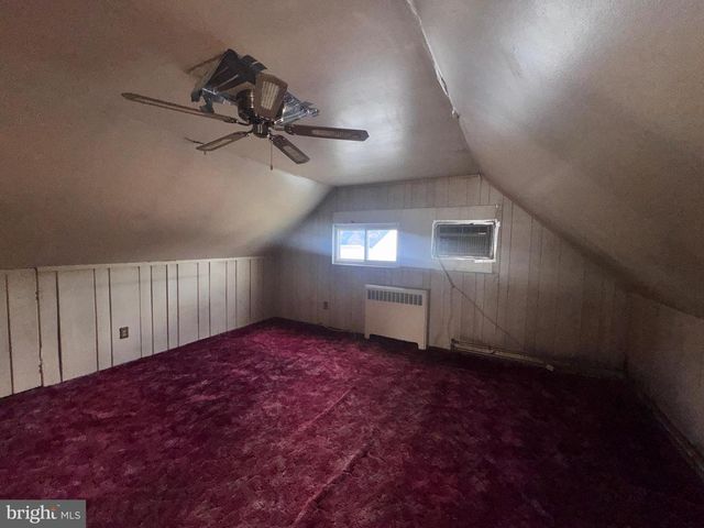 62 PLUMTREE RD, Levittown, PA 19056