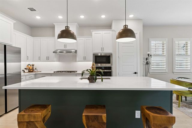 2073 Spotted Fawn Drive, Arlington, TX 76005