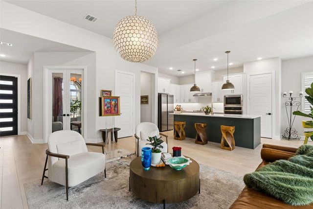 2073 Spotted Fawn Drive, Arlington, TX 76005