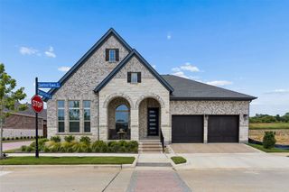 2073 Spotted Fawn Drive, Arlington, TX 76005
