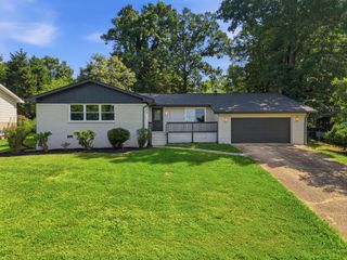 907 Wesley Drive, Hixson, TN 37343