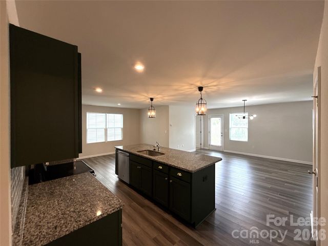 5112 Downhaul Drive, Charlotte, NC 28269