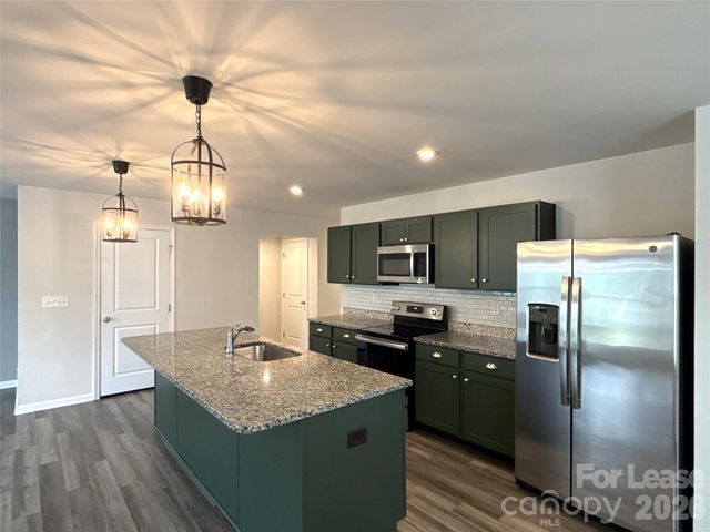 5112 Downhaul Drive, Charlotte, NC 28269