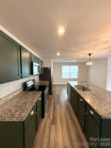 5112 Downhaul Drive, Charlotte, NC 28269