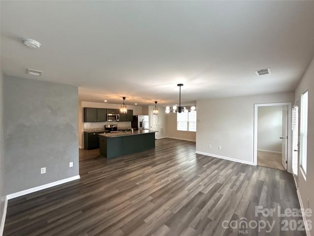 5112 Downhaul Drive, Charlotte, NC 28269