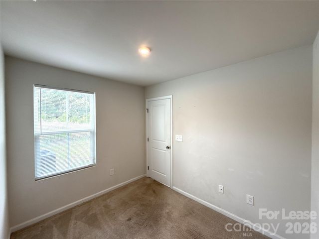 5112 Downhaul Drive, Charlotte, NC 28269