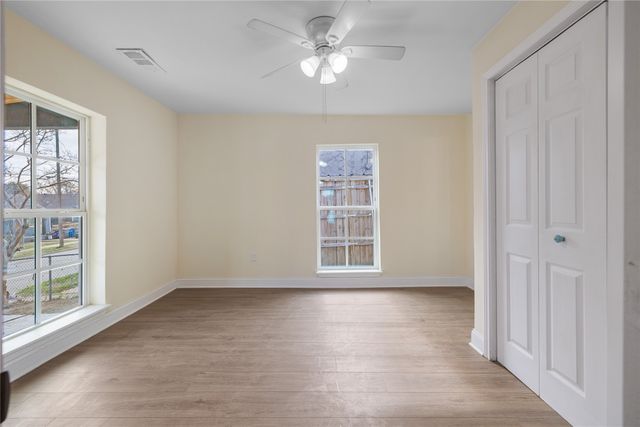 1715 Navaro Street, Dallas, TX 75208