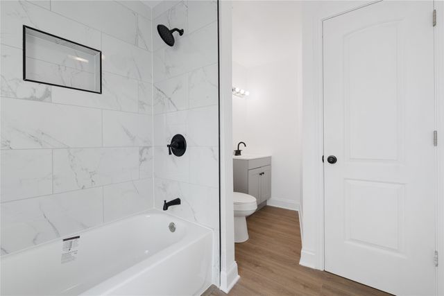 1715 Navaro Street, Dallas, TX 75208