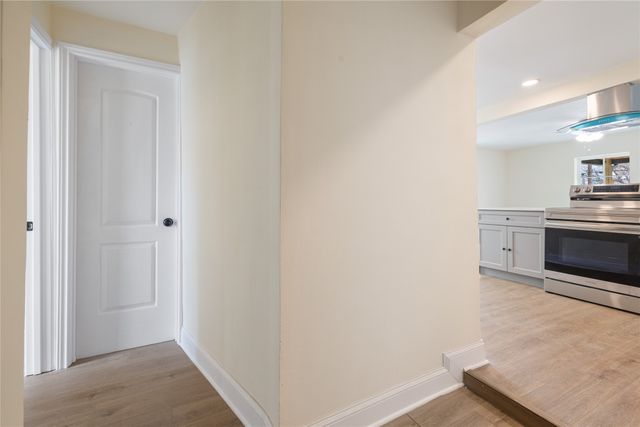 1715 Navaro Street, Dallas, TX 75208