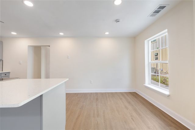 1715 Navaro Street, Dallas, TX 75208