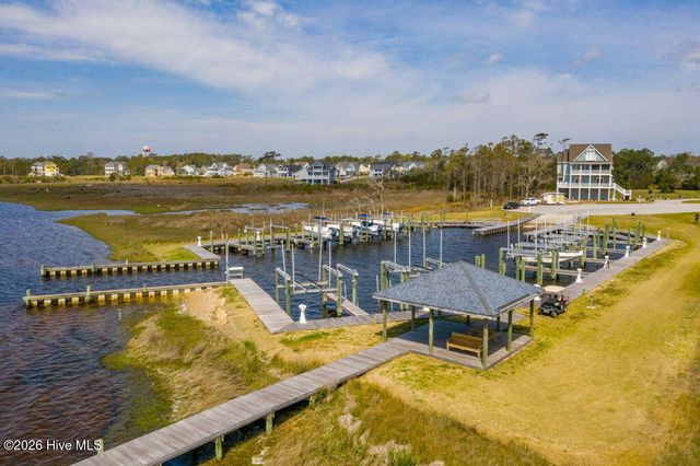 213 Bogue Carrier Court, Newport, NC 28570