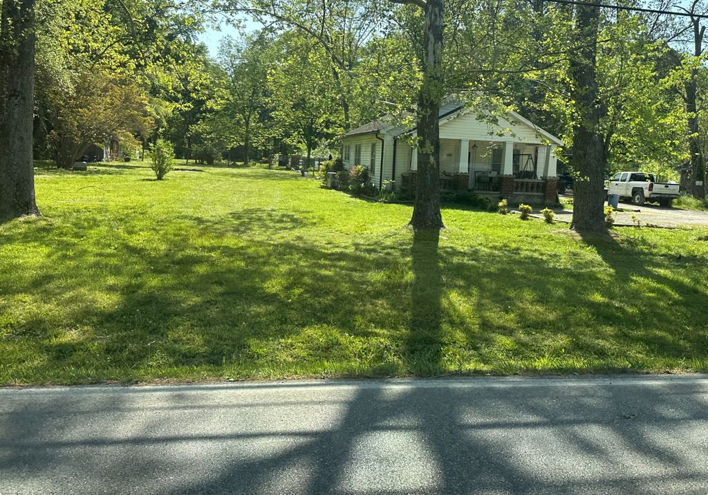 609 Westside Dr, Tullahoma, TN 37388