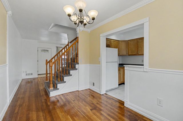 8218 KAVANAGH RD, Dundalk, MD 21222
