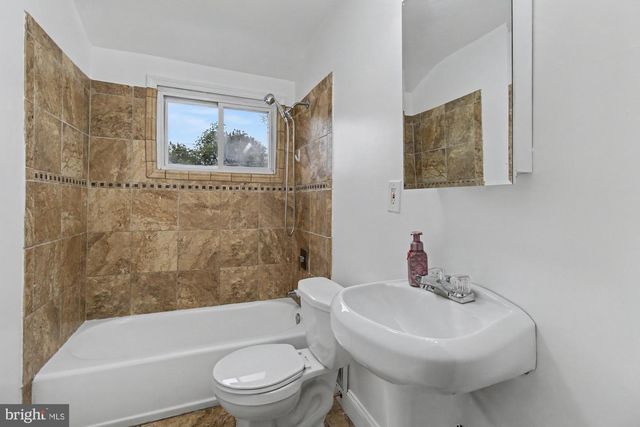 8218 KAVANAGH RD, Dundalk, MD 21222