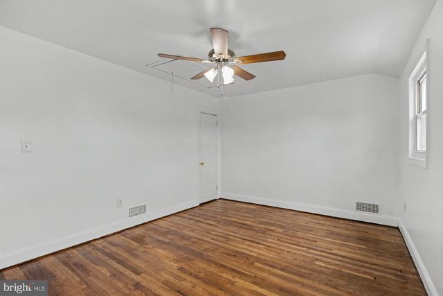 8218 KAVANAGH RD, Dundalk, MD 21222