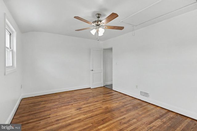 8218 KAVANAGH RD, Dundalk, MD 21222