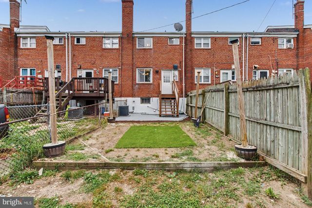 8218 KAVANAGH RD, Dundalk, MD 21222