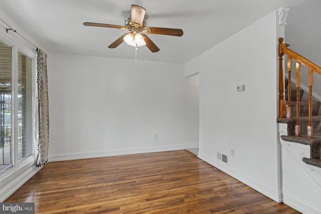 8218 KAVANAGH RD, Dundalk, MD 21222