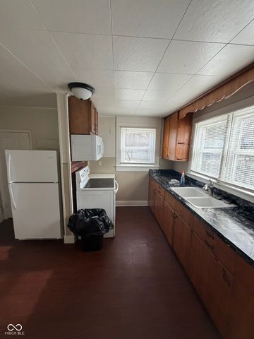 329 Avon Avenue, Plainfield, IN 46168