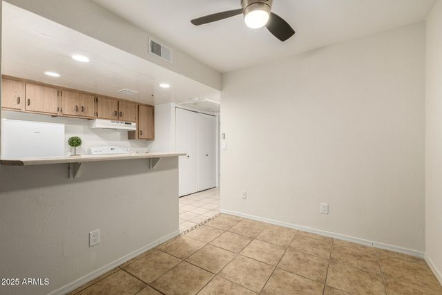 12123 W BELL Road 110, Surprise, AZ 85378