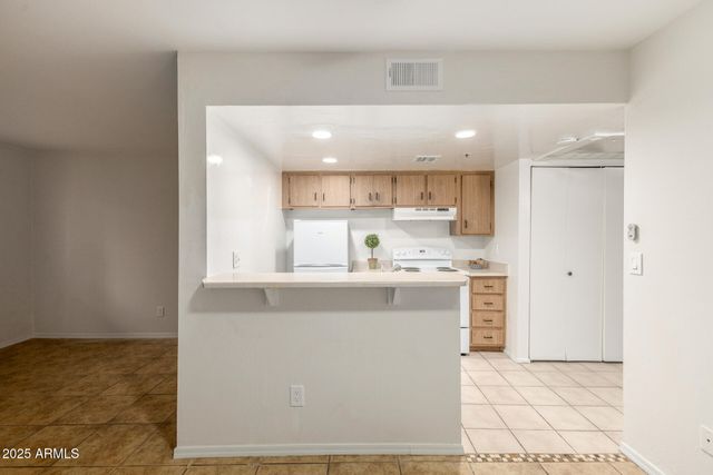 12123 W BELL Road 110, Surprise, AZ 85378