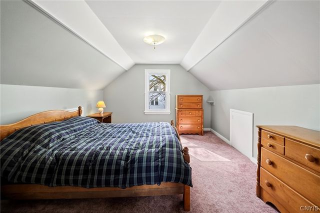 419 Darlington Road East, Salina, NY 13208