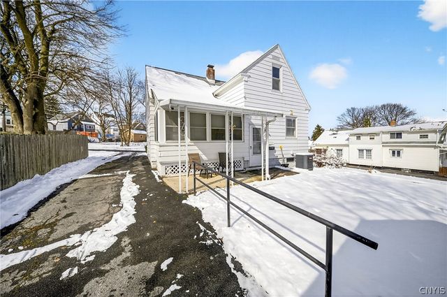 419 Darlington Road East, Salina, NY 13208