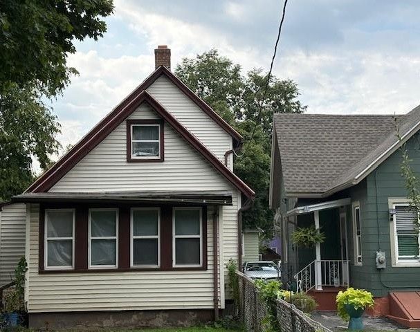 36 Sterling Street, Rochester, NY 14606