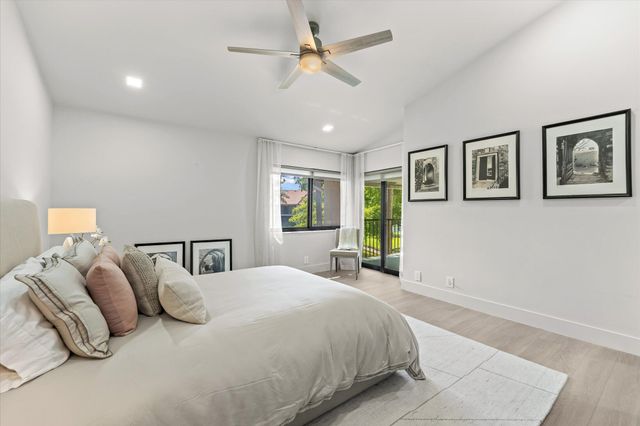 5521 Coach House Circle G, Boca Raton, FL 33486