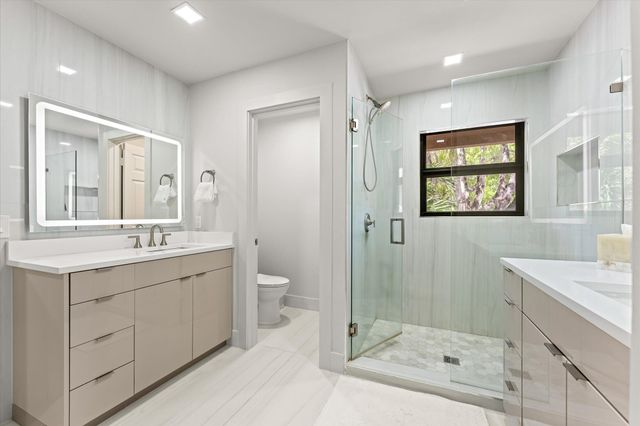 5521 Coach House Circle G, Boca Raton, FL 33486