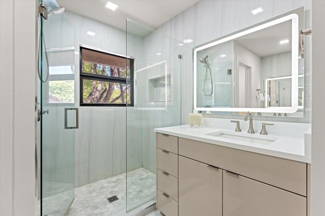 5521 Coach House Circle G, Boca Raton, FL 33486