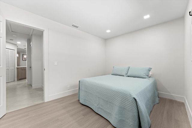 5521 Coach House Circle G, Boca Raton, FL 33486