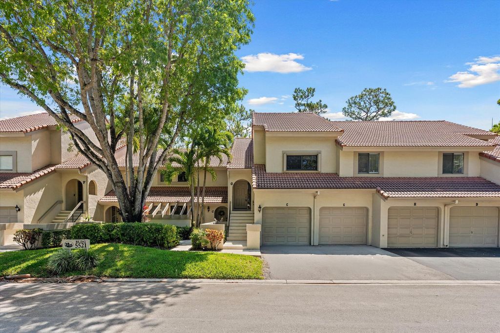 5521 Coach House Circle G, Boca Raton, FL 33486