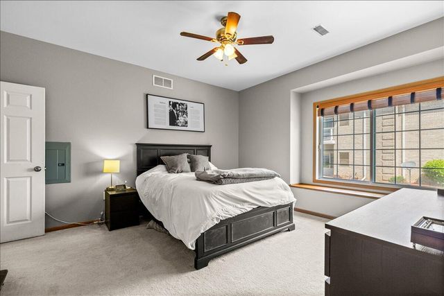 6924 S Rolling Meadows COURT, Oak Creek, WI 53154