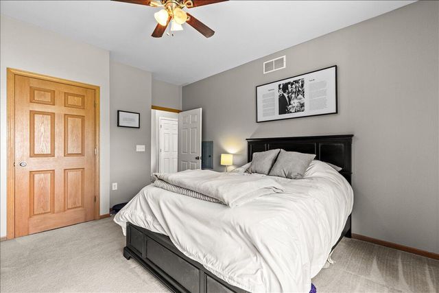 6924 S Rolling Meadows COURT, Oak Creek, WI 53154