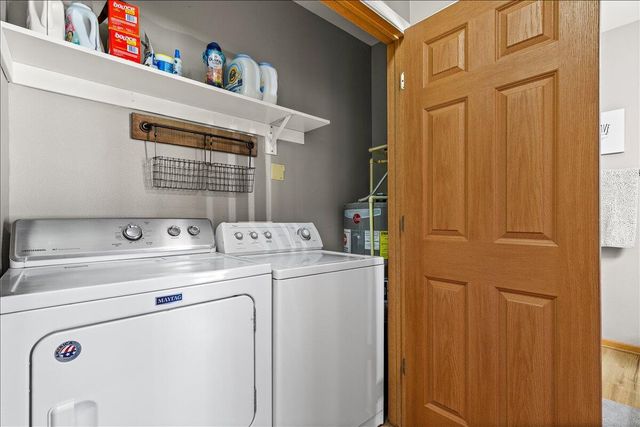 6924 S Rolling Meadows COURT, Oak Creek, WI 53154