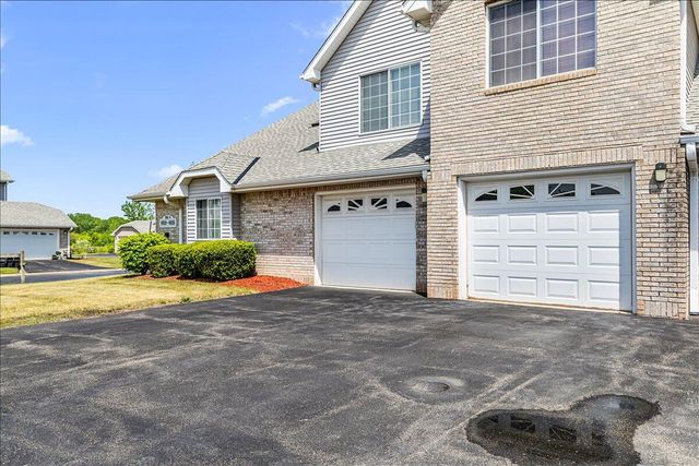 6924 S Rolling Meadows COURT, Oak Creek, WI 53154