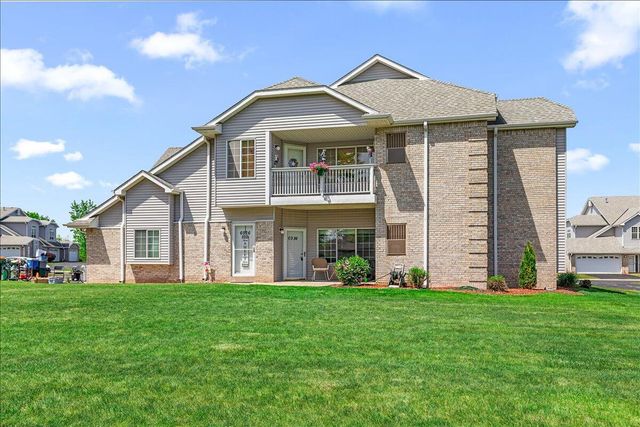 6924 S Rolling Meadows COURT, Oak Creek, WI 53154