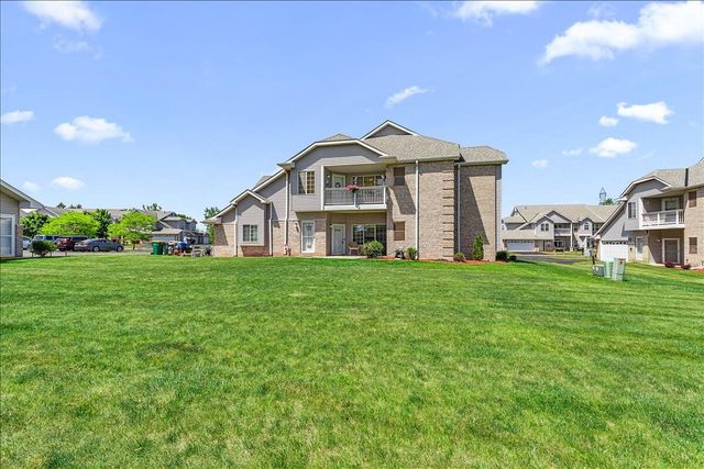 6924 S Rolling Meadows COURT, Oak Creek, WI 53154
